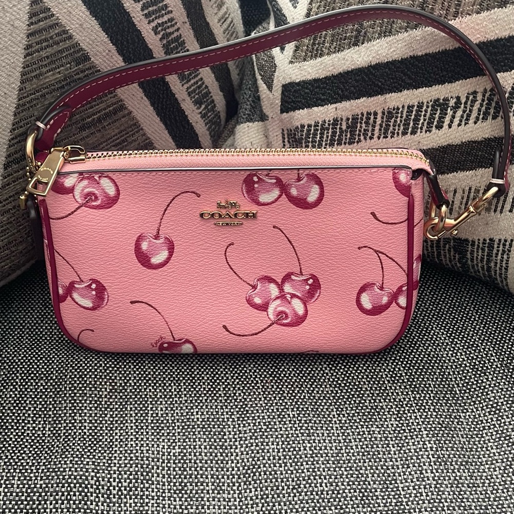 Sold on another site. Do not purchase.